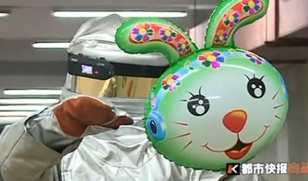 网红竹节人玩具,网红新宠，传统工艺的时尚演绎