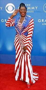 美国明星装扮成,美国明星的时尚装扮揭秘