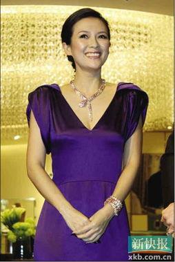 美国华裔女明星,揭秘美国华裔女明星的璀璨人生